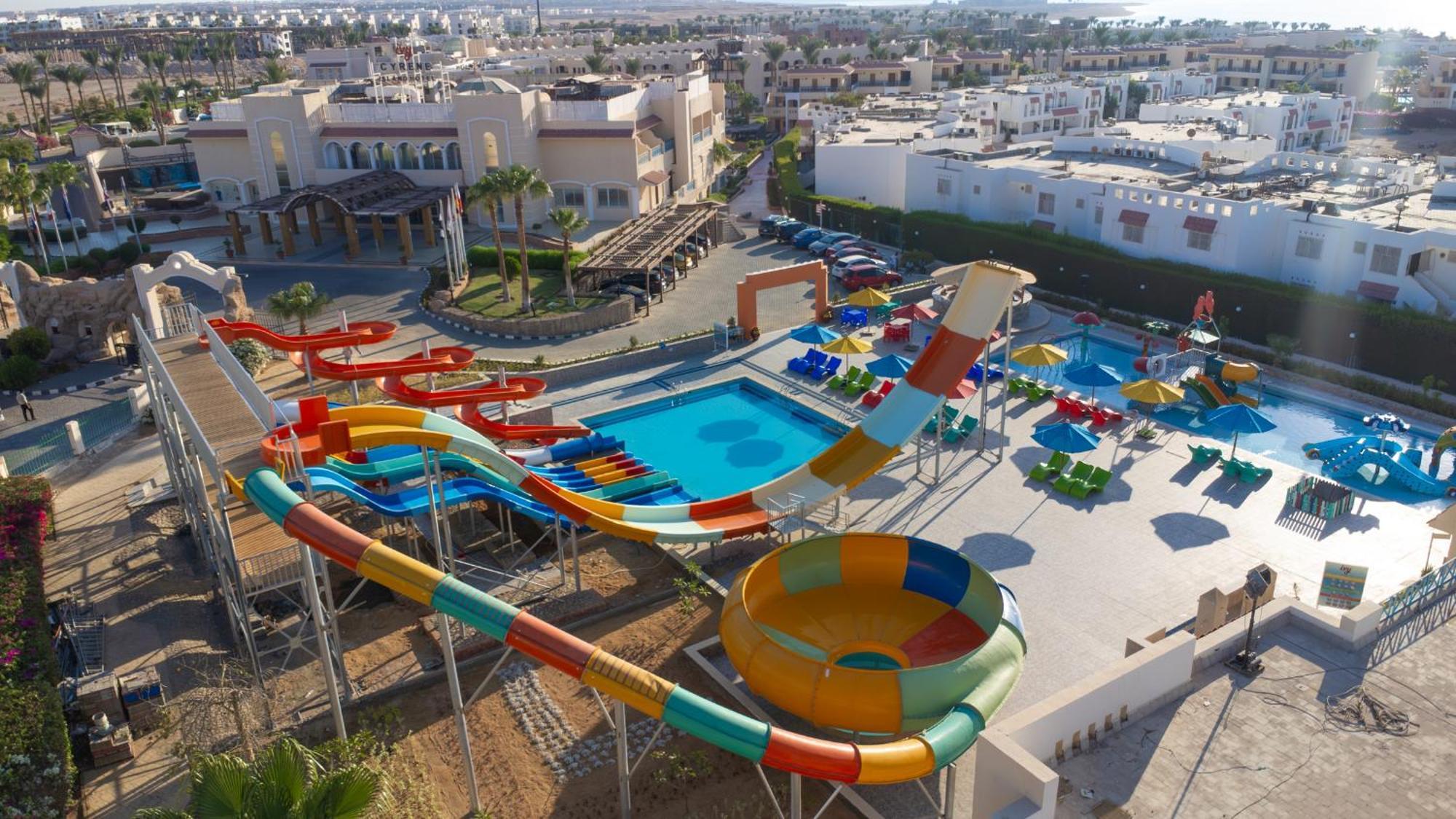 Ivy Cyrene Adults Friendly 13 Resort