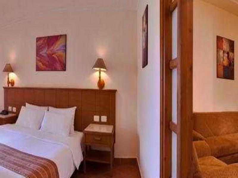 Charmillion Gardens Aquapark Resort 5*