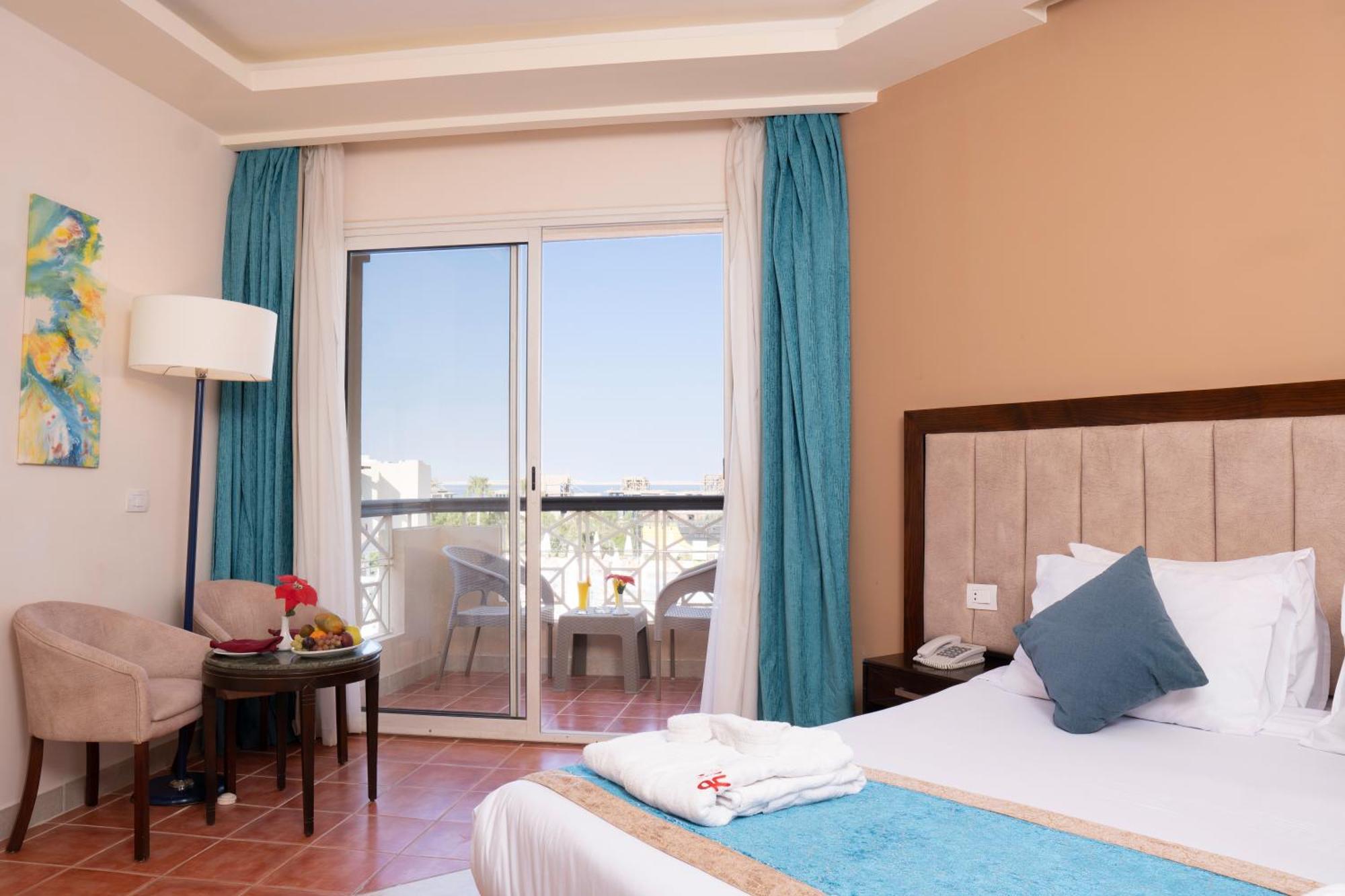 Resort Ivy Cyrene Adults Friendly 13 4*