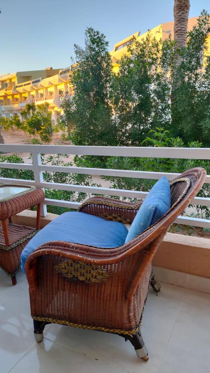 Apartment Oasis - Stunning 3 Bedroom Retreat *