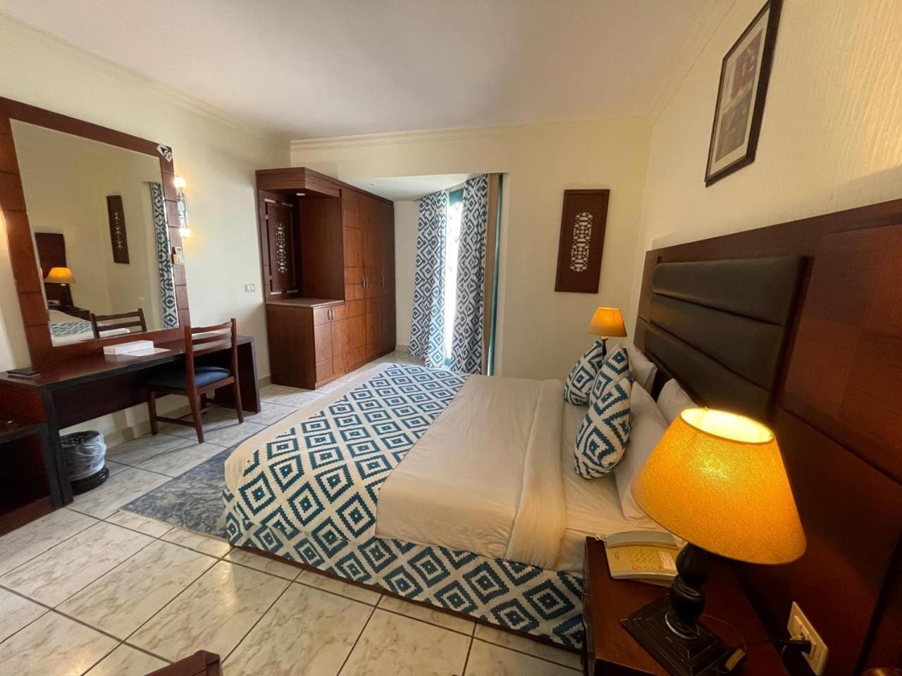 Resort Sharm 4*