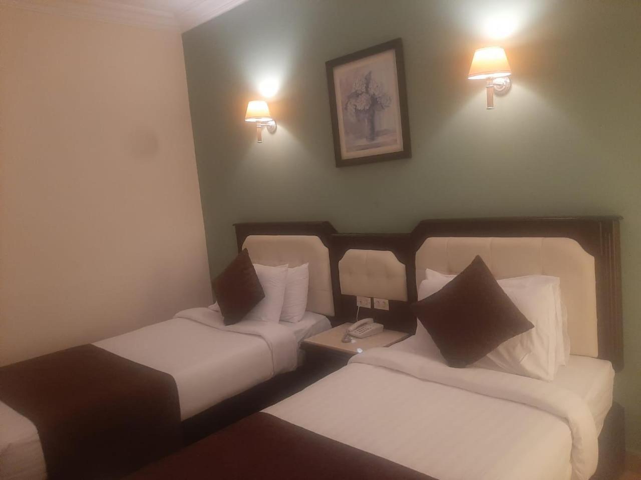 Tivoli Hotel 4*