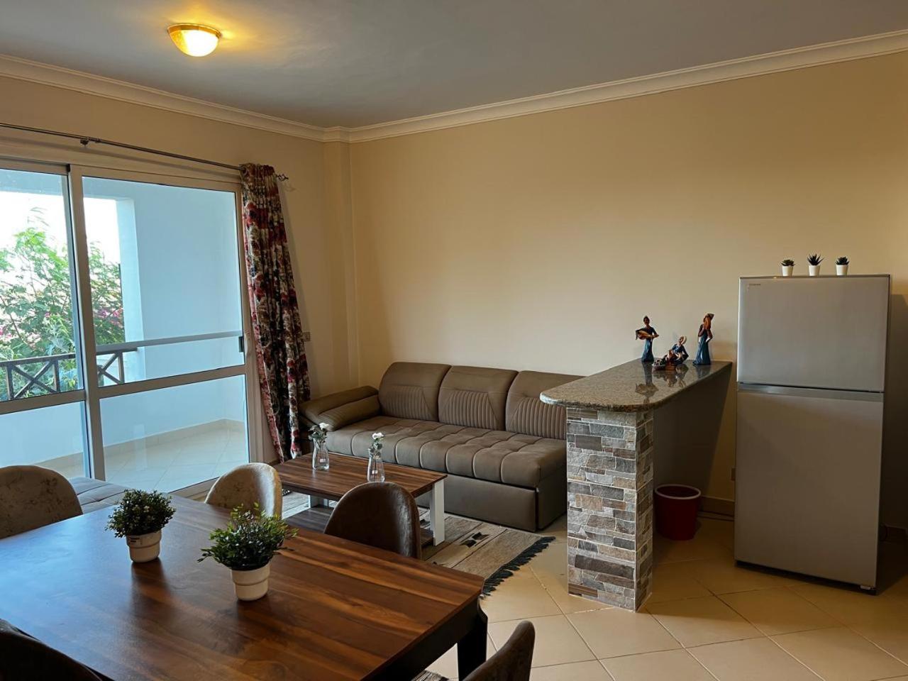 Ss3408- Two Bedroom Sunterra Apartment *