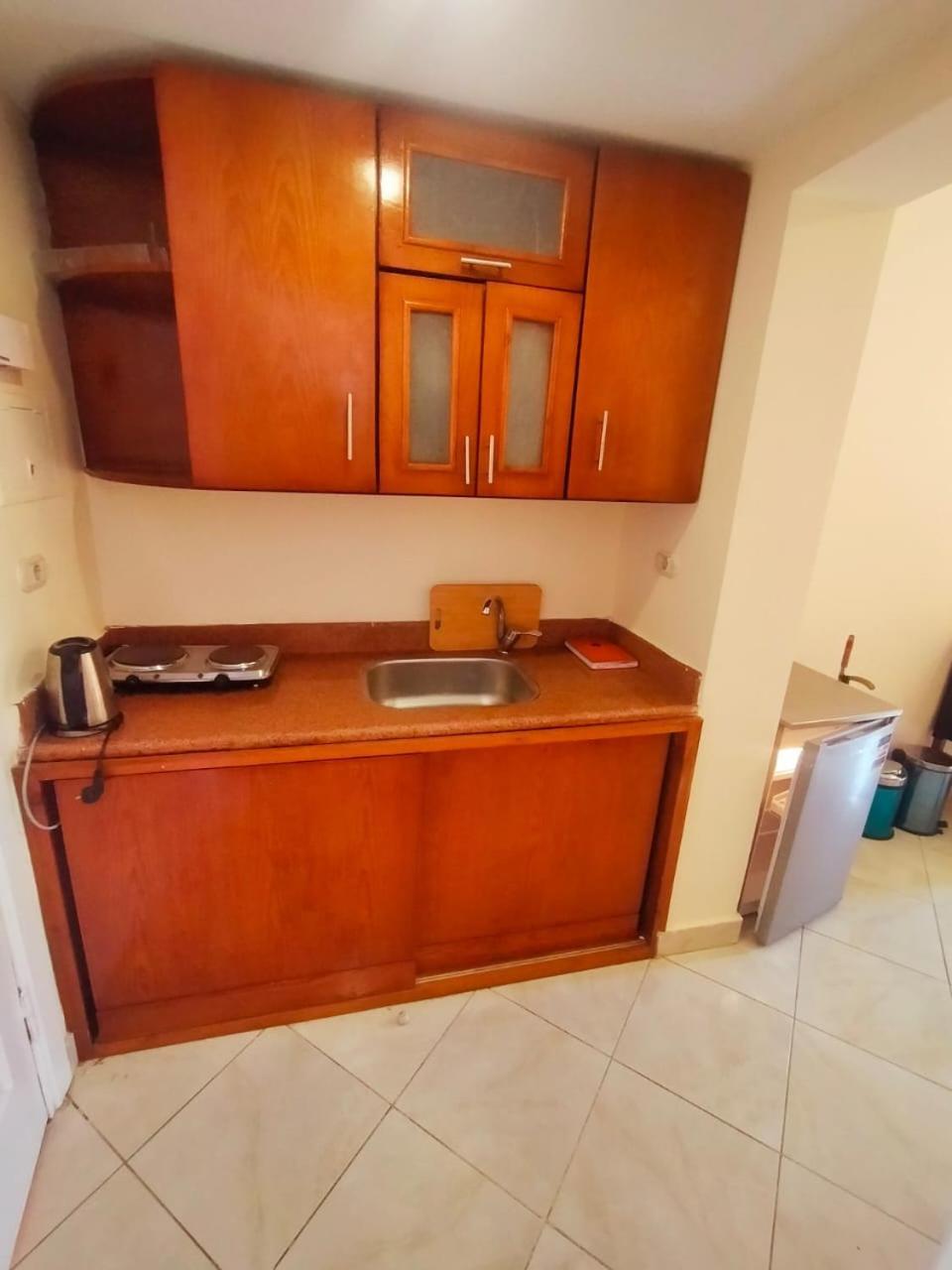 Apartment Delta 111-83 *