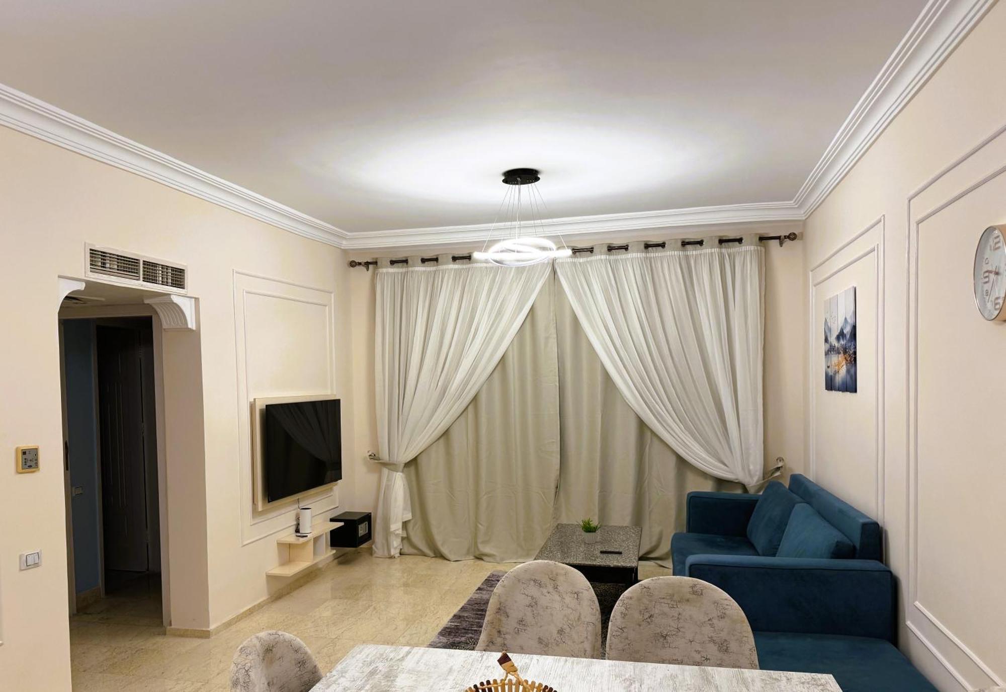 At Amwaj C202 Apartment