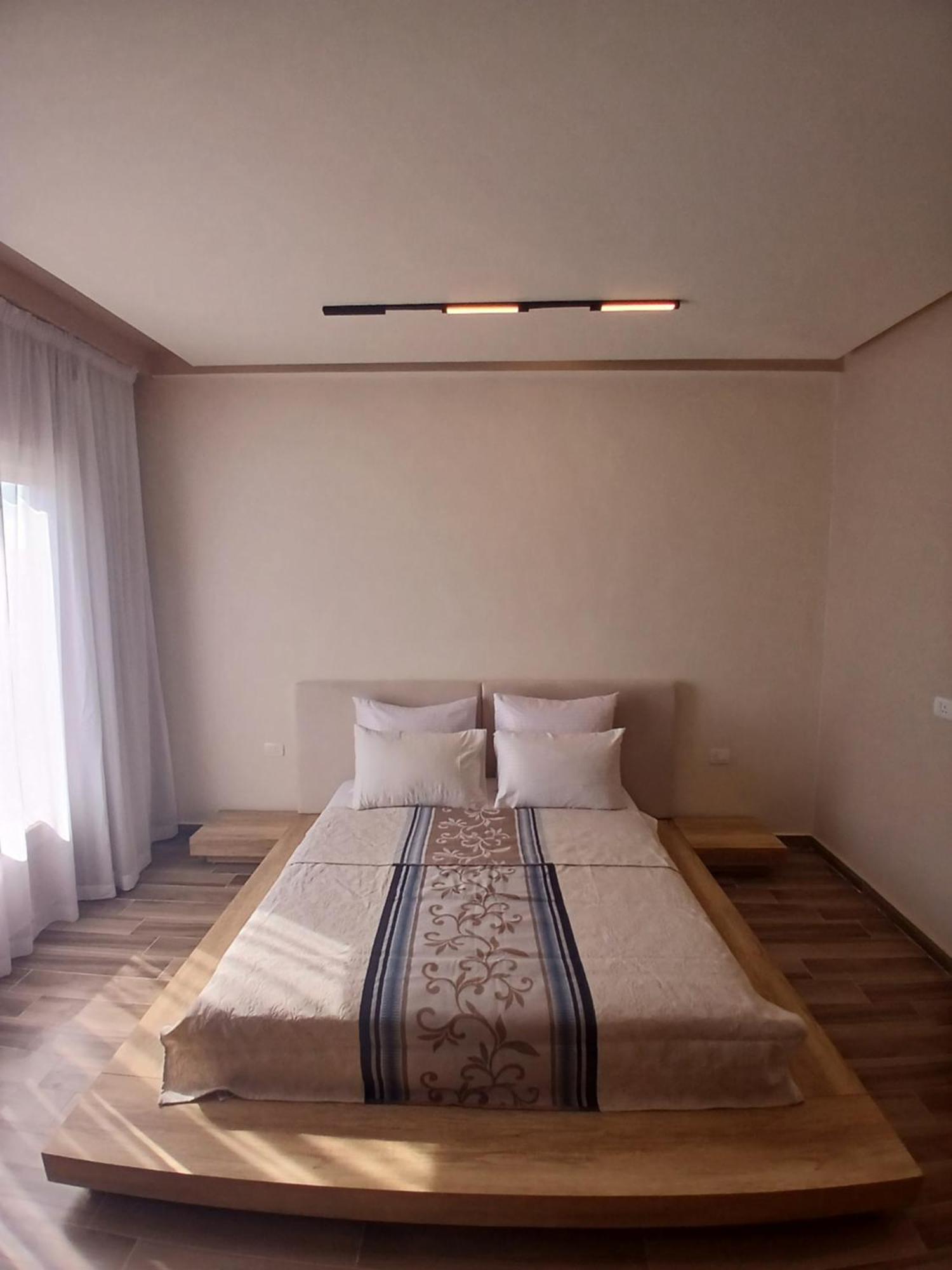 Aparthotel A