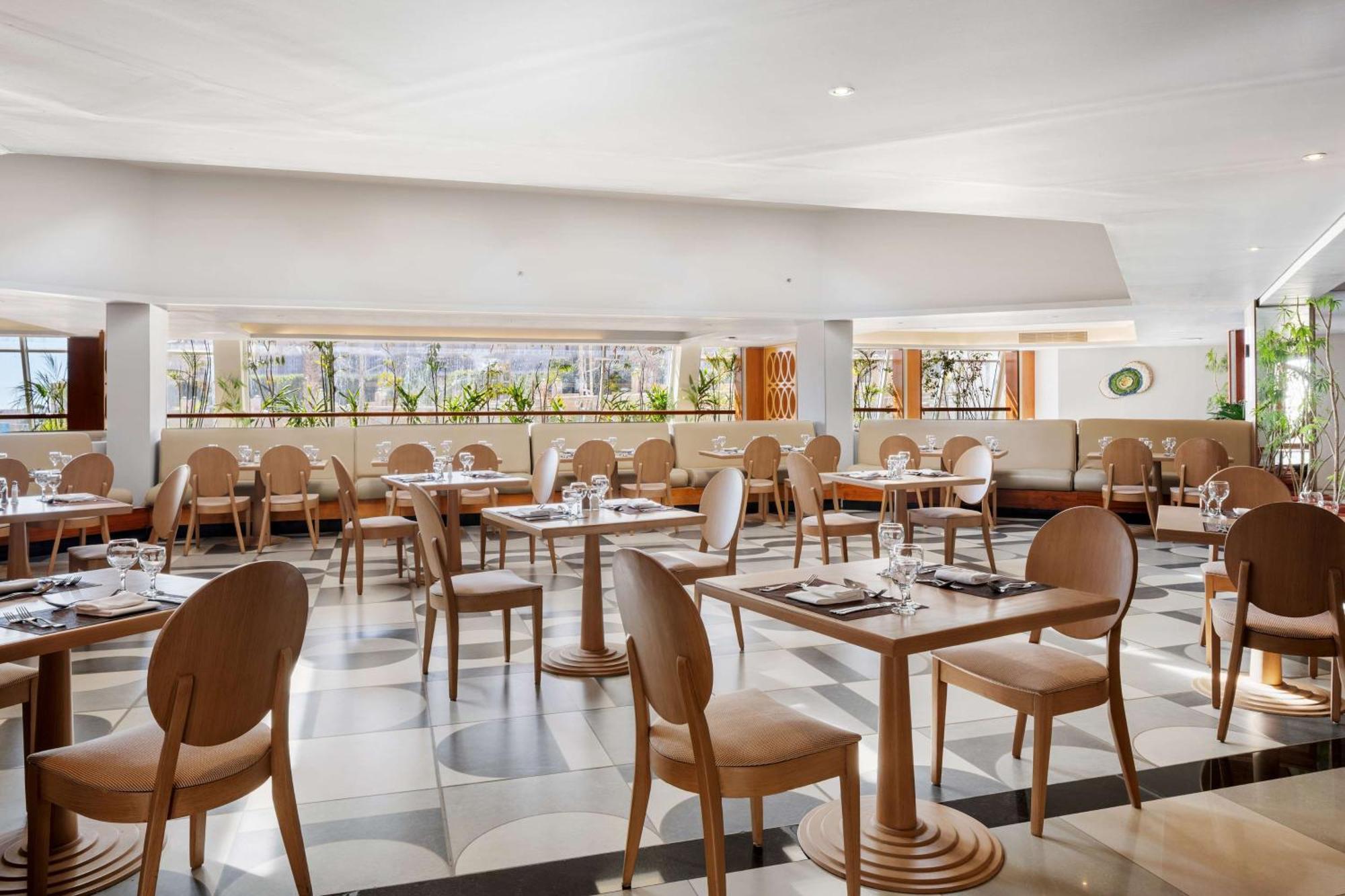 Doubletree By Hilton Sharks Bay 4* Şarm El-Şeyh