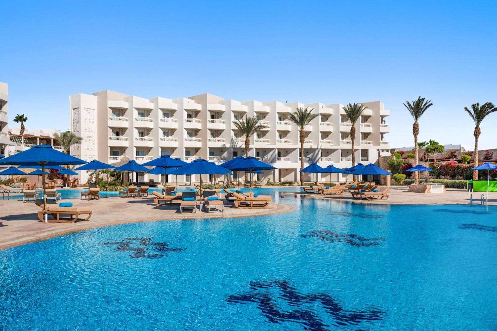 Doubletree By Hilton Sharks Bay Resort 4*