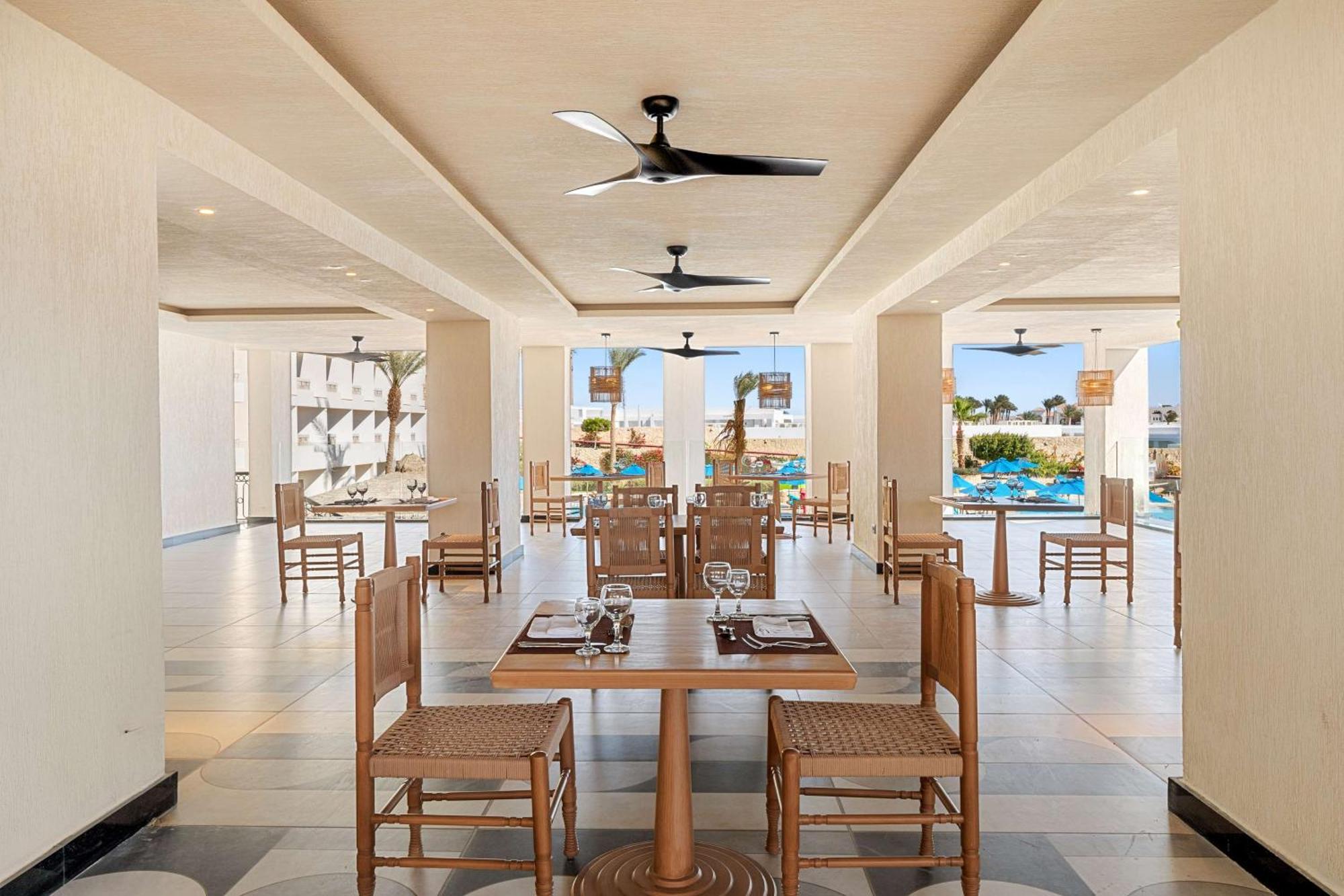 Doubletree By Hilton Sharks Bay 4* Şarm El-Şeyh