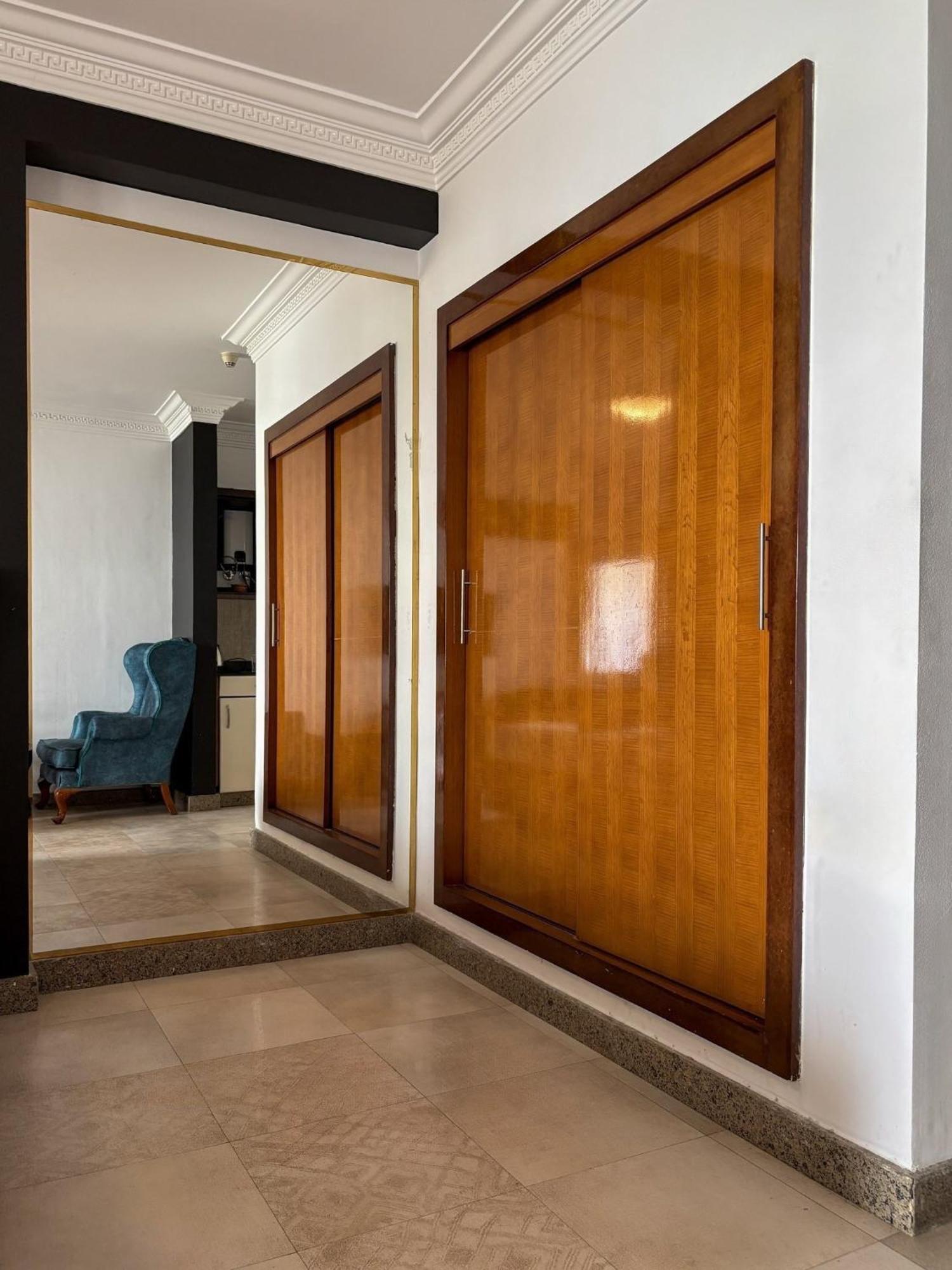 Deltastar Apartment *