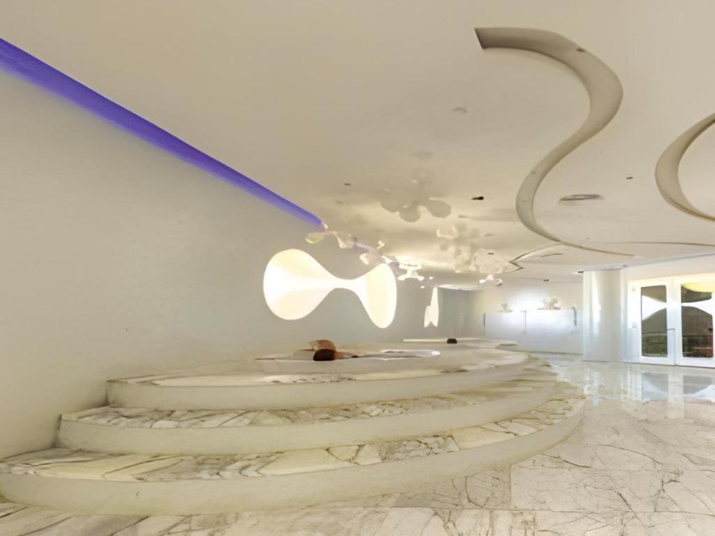 Hotel Tiran