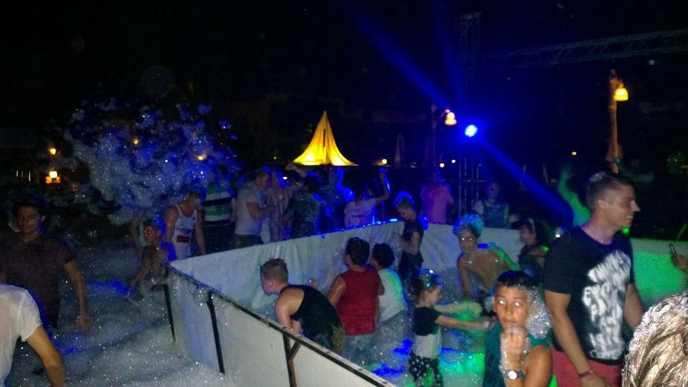 Charmillion Gardens Aquapark Resort