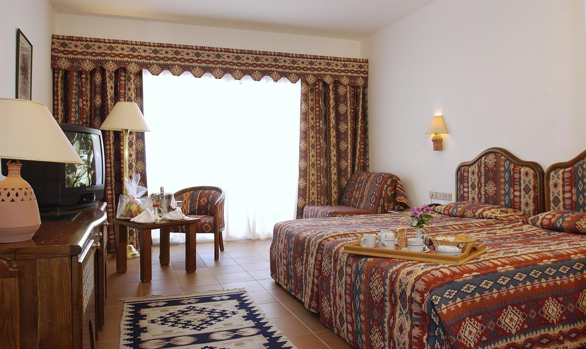 Resort Domina Oasis &