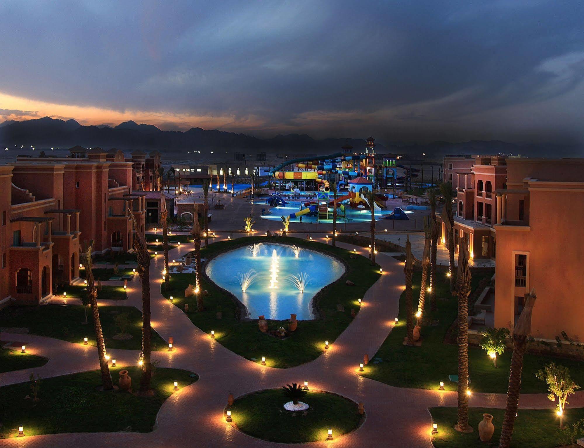 Charmillion Club Aquapark