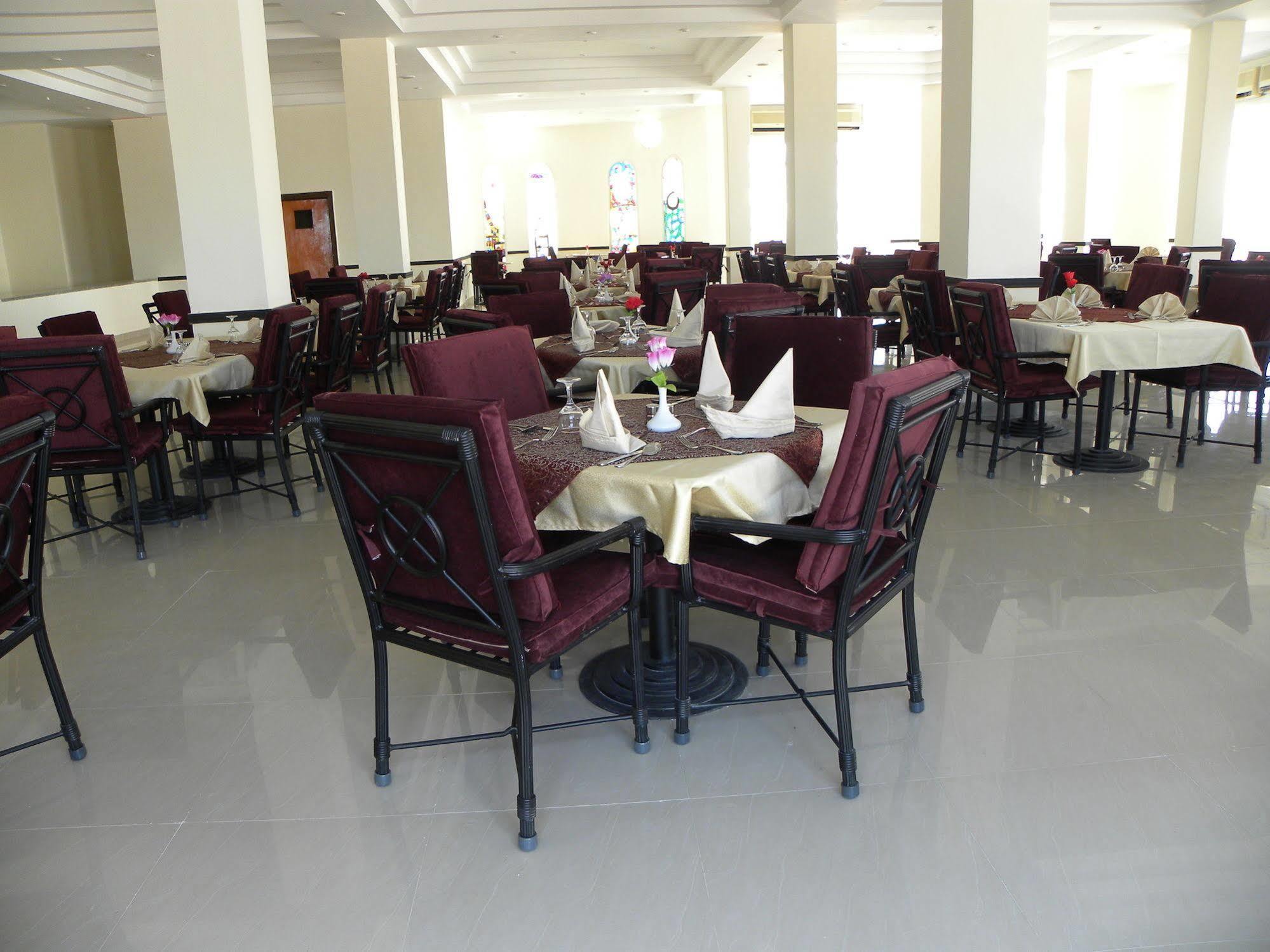Hotel Grand Halomy