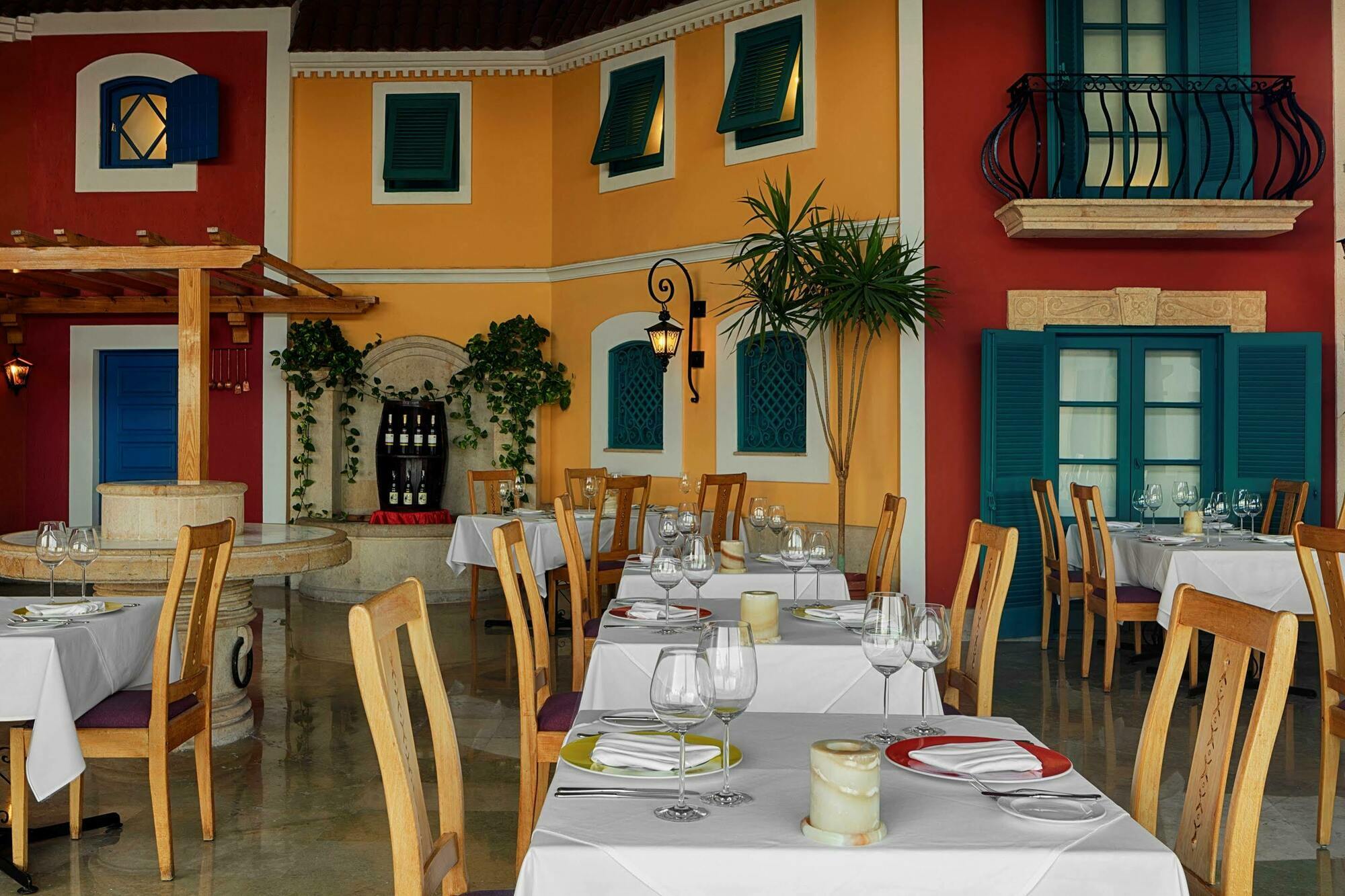 Sheraton Sharm Hotel, Resort, Villas&spa Resort 4*