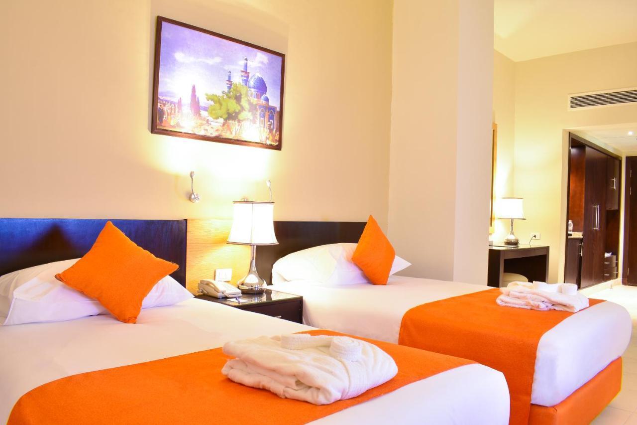Parrotel Lagoon Waterpark Resort 5*